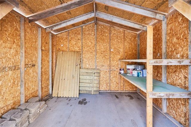 200 E Hulett Street, Edgerton, KS 66021