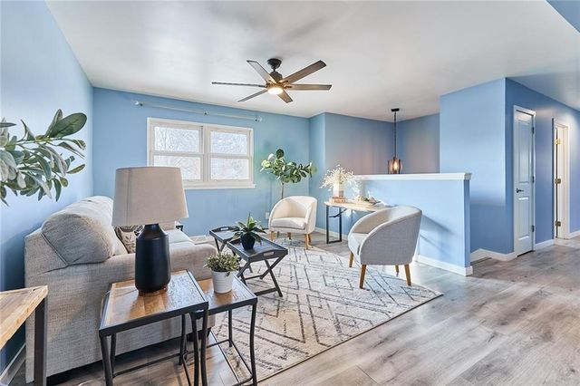 200 E Hulett Street, Edgerton, KS 66021