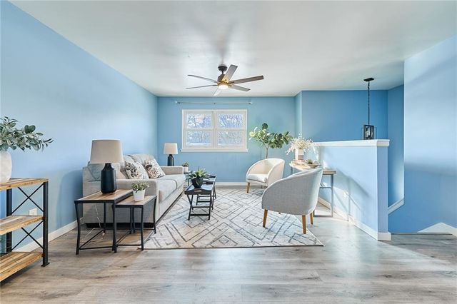 200 E Hulett Street, Edgerton, KS 66021