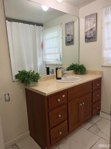 4910 Devonshire Drive, Fort Wayne, IN 46806