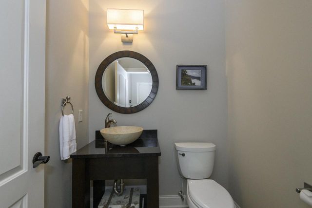 S76W26010 Prairieside DRIVE, Waukesha, WI 53189