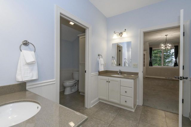 S76W26010 Prairieside DRIVE, Waukesha, WI 53189