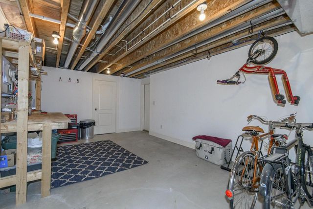 S76W26010 Prairieside DRIVE, Waukesha, WI 53189