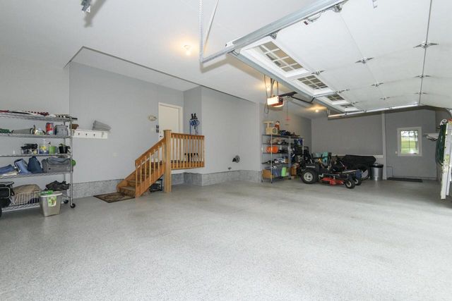 S76W26010 Prairieside DRIVE, Waukesha, WI 53189