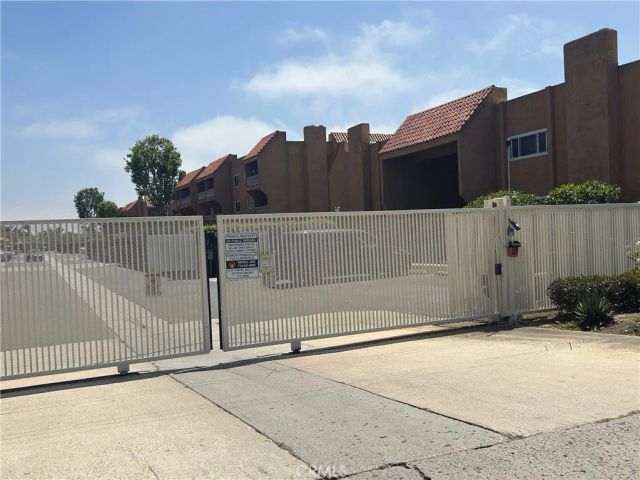 6600 Warner 115, Huntington Beach, CA 92647