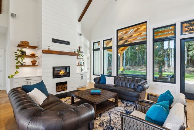 5680 Paradise Lane, Anacortes, WA 98221