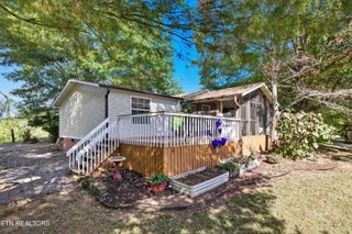 8123 Hall Rd, Knoxville, TN 37920