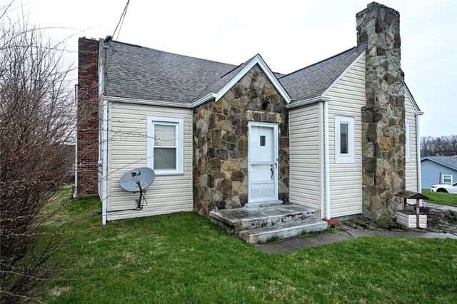 901 Gary Ave, Clairton, PA 15025