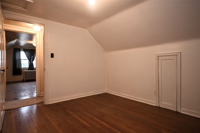 901 Gary Ave, Clairton, PA 15025