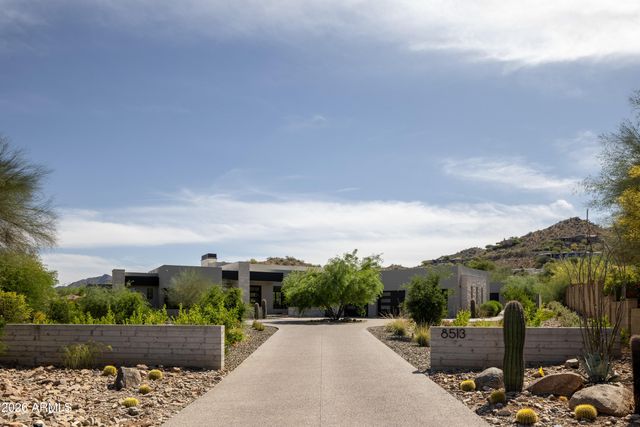 8513 N 48TH Place, Paradise Valley, AZ 85253