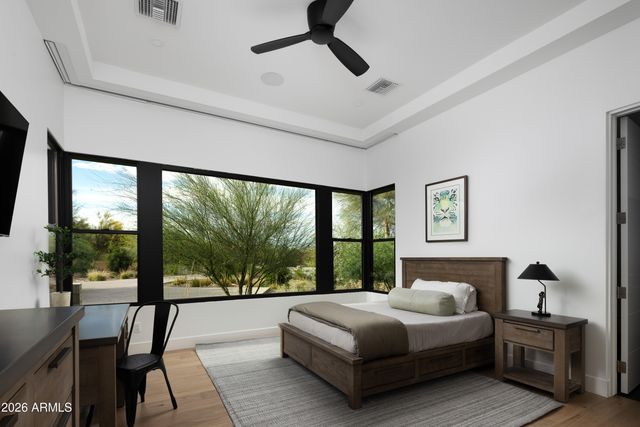 8513 N 48TH Place, Paradise Valley, AZ 85253