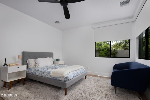 8513 N 48TH Place, Paradise Valley, AZ 85253