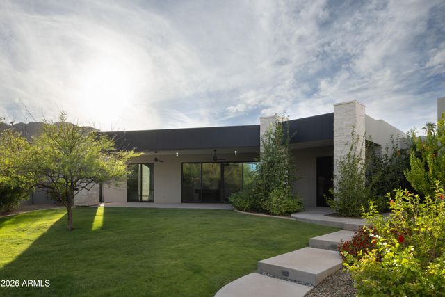 8513 N 48TH Place, Paradise Valley, AZ 85253