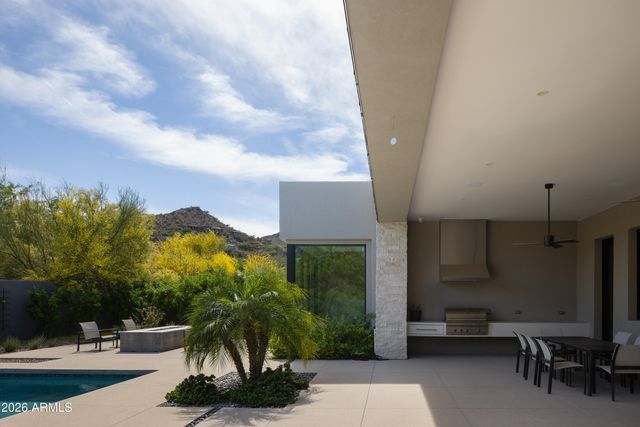 8513 N 48TH Place, Paradise Valley, AZ 85253