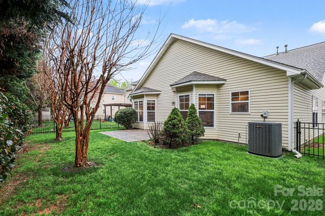 1022 Fleming Lane, Matthews, NC 28104