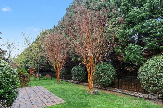 1022 Fleming Lane, Matthews, NC 28104