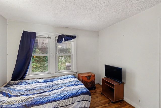 425 Garland Street, Kalamazoo, MI 49001