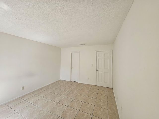 2059 NW 56th Avenue #29-B, Fort Lauderdale, FL 33313