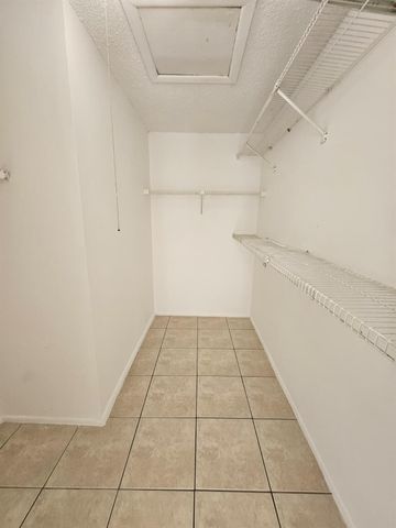 2059 NW 56th Avenue #29-B, Fort Lauderdale, FL 33313