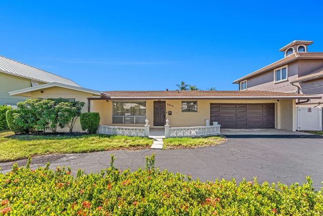 2940 NE 19th Street, Pompano Beach, FL 33062