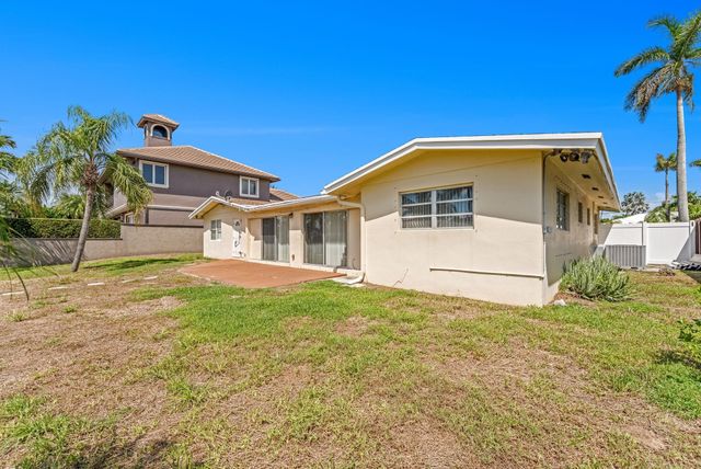 2940 NE 19th Street, Pompano Beach, FL 33062