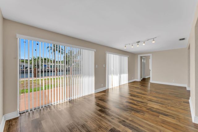 2940 NE 19th Street, Pompano Beach, FL 33062