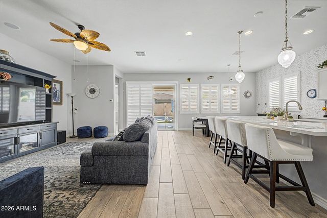 20873 E ARROWHEAD Trail, Queen Creek, AZ 85142