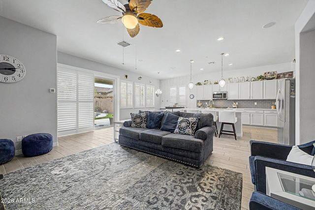 20873 E ARROWHEAD Trail, Queen Creek, AZ 85142