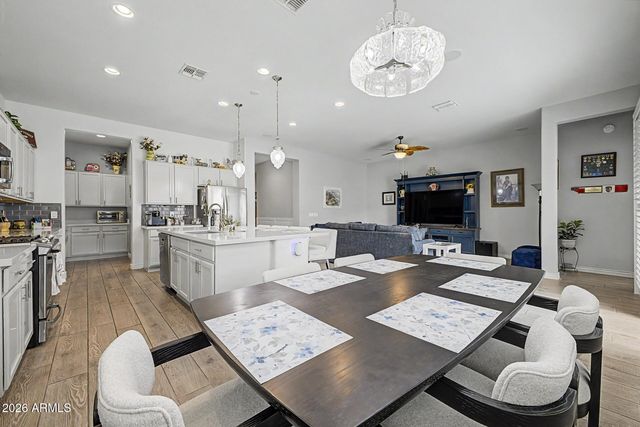 20873 E ARROWHEAD Trail, Queen Creek, AZ 85142