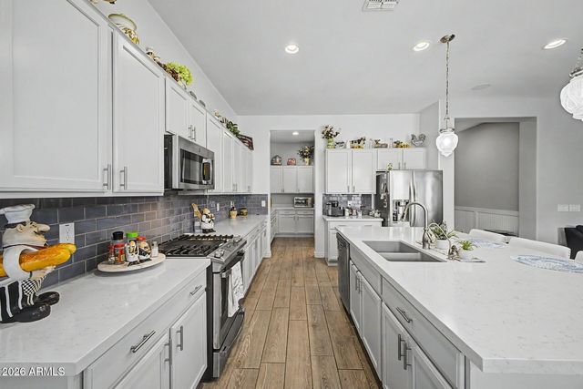 20873 E ARROWHEAD Trail, Queen Creek, AZ 85142