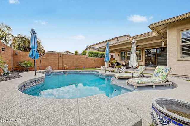 20873 E ARROWHEAD Trail, Queen Creek, AZ 85142