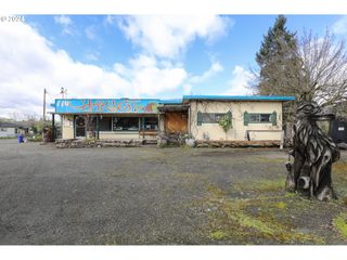 501 Nw DOUGLAS Blvd, Winston, OR 97496