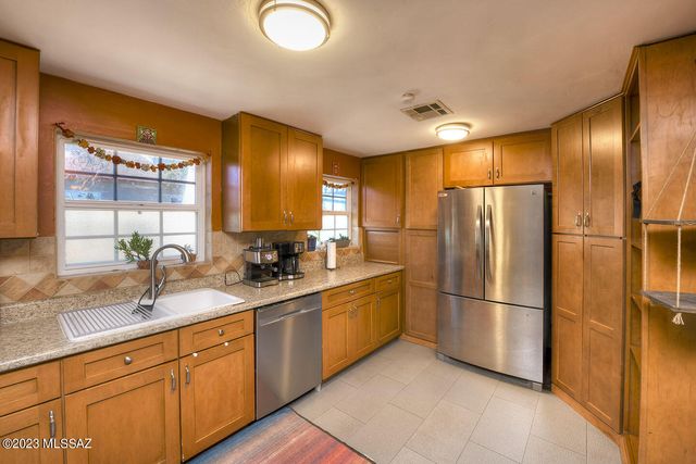 4914 E Rosewood St. Street, Tucson, AZ 85711