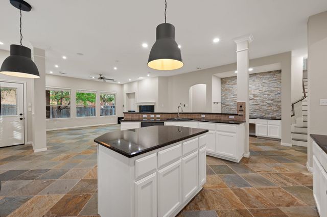 1008 Walsh Hill TRL, Cedar Park, TX 78613