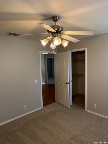 6122 Pecan Tree, San Antonio, TX 78240