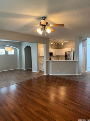 6122 Pecan Tree, San Antonio, TX 78240