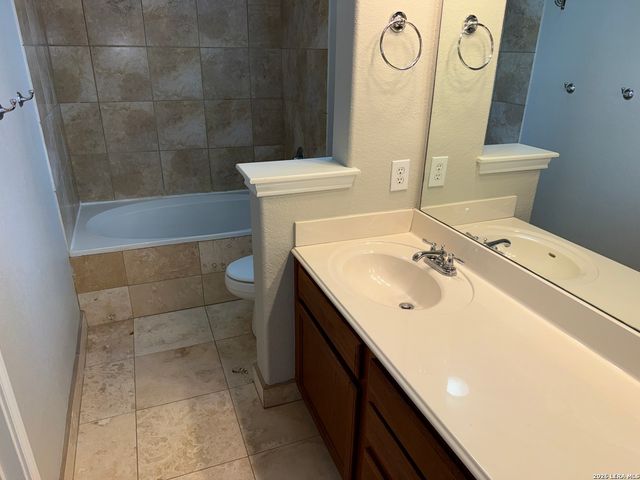 6122 Pecan Tree, San Antonio, TX 78240