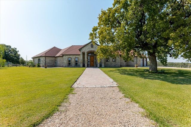 6721 FM 1810, Chico, TX 76431