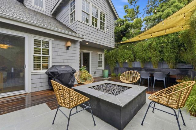 91 Waterside Circle, Redwood City, CA 94065