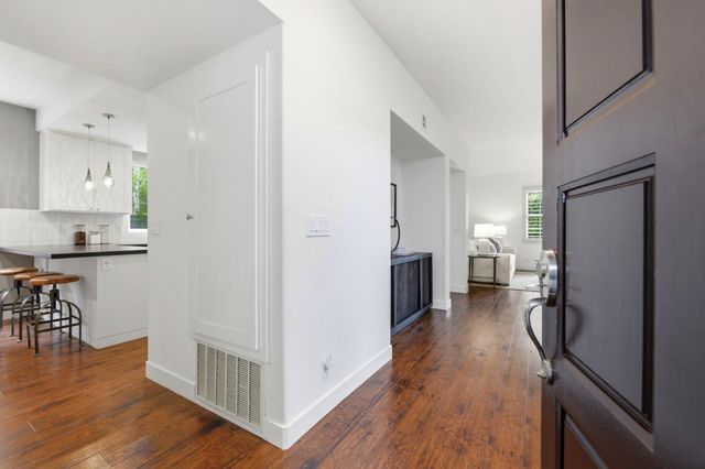 91 Waterside Circle, Redwood City, CA 94065