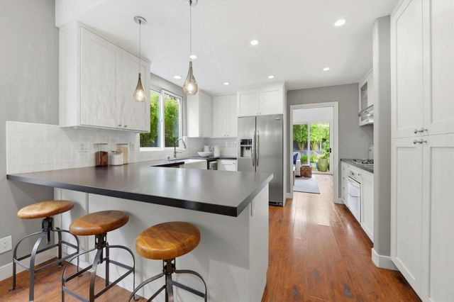 91 Waterside Circle, Redwood City, CA 94065