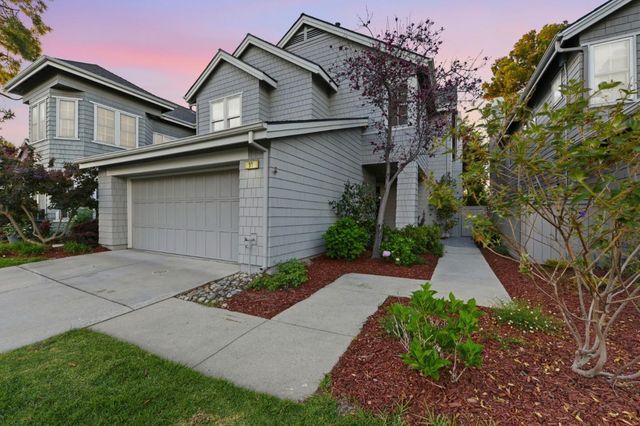 91 Waterside Circle, Redwood City, CA 94065