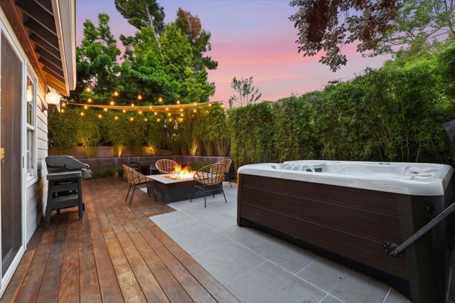 91 Waterside Circle, Redwood City, CA 94065