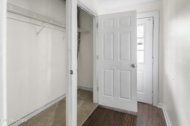 1716 Beaumont Ave, Knoxville, TN 37921