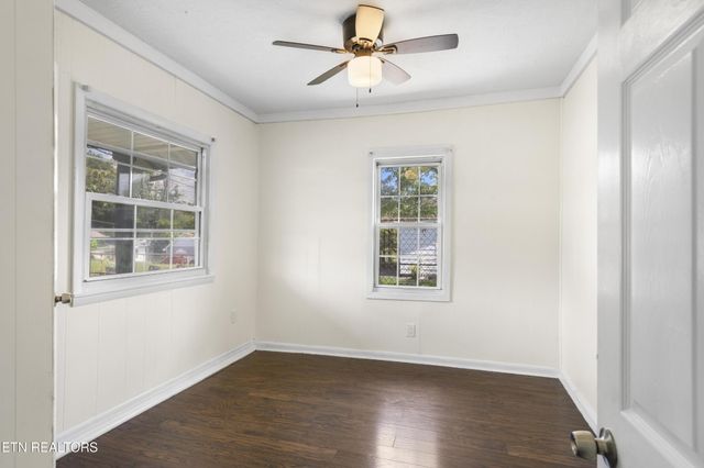 1716 Beaumont Ave, Knoxville, TN 37921