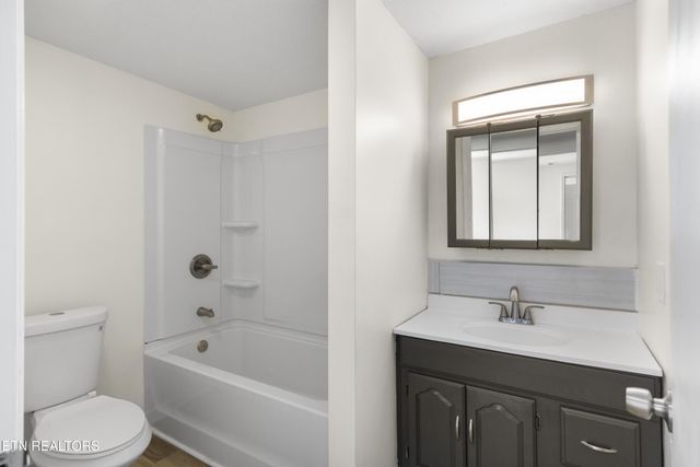 1716 Beaumont Ave, Knoxville, TN 37921