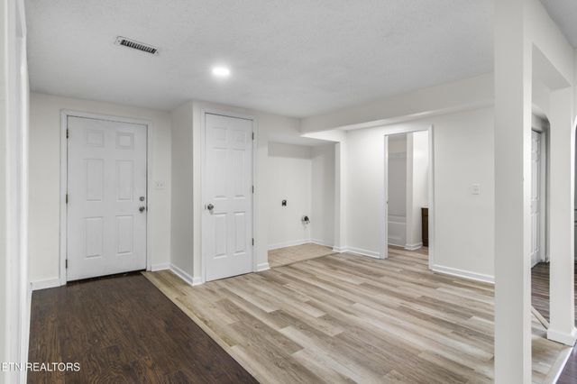 1716 Beaumont Ave, Knoxville, TN 37921