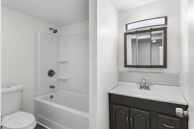 1716 Beaumont Ave, Knoxville, TN 37921