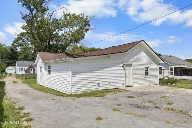 1716 Beaumont Ave, Knoxville, TN 37921