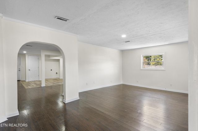 1716 Beaumont Ave, Knoxville, TN 37921